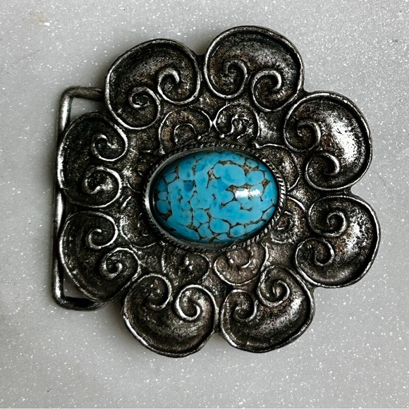 Vintage ~ Silver Tone Metal W/ Faux Turquoise Floral Shape Belt Buckle (3 x 3) main image 9
